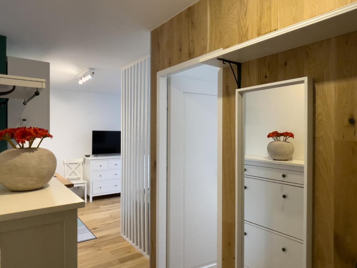Urban Apartments Cosy No 4, Free Private Parking, Self Check-In ホジューフ エクステリア 写真