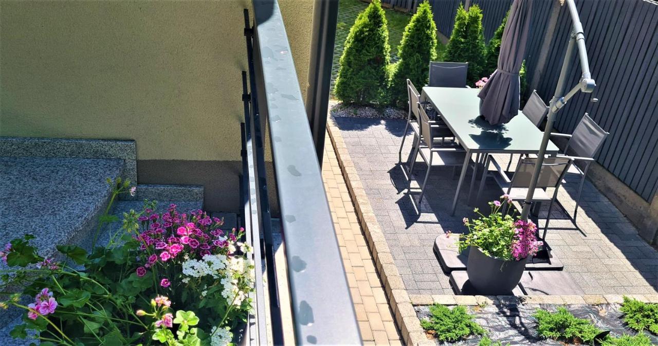 Urban Apartments Cosy No 4, Free Private Parking, Self Check-In ホジューフ エクステリア 写真